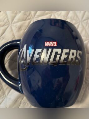 Marvel RARE Avengers 2012 Barrel-Shaped Coffee Mug! Hulk Captain America!